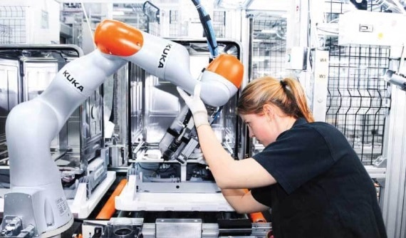 Robot cộng tác là gì? 5 sự thật về robot cộng tác và cobot