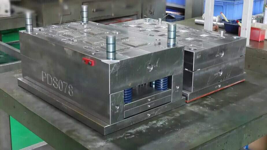 gia công khuôn mẫu theo yêu cầu tại Hà Nội